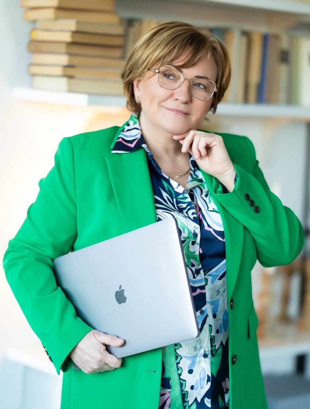 Galbavi Edina ingatlanos Vác